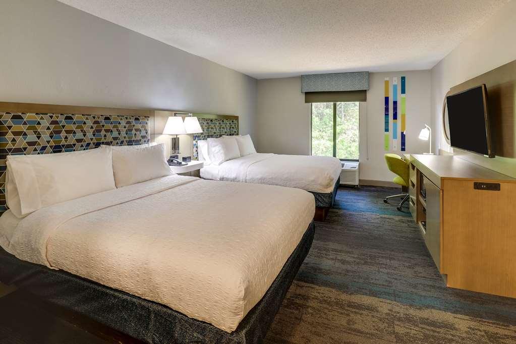 Hampton Inn Каммінґ Номер фото