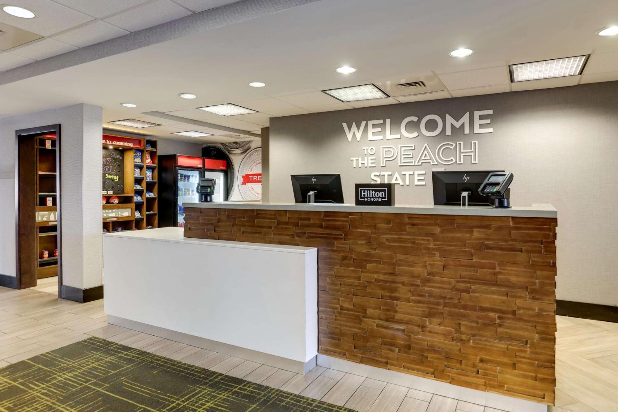 Hampton Inn Каммінґ Екстер'єр фото