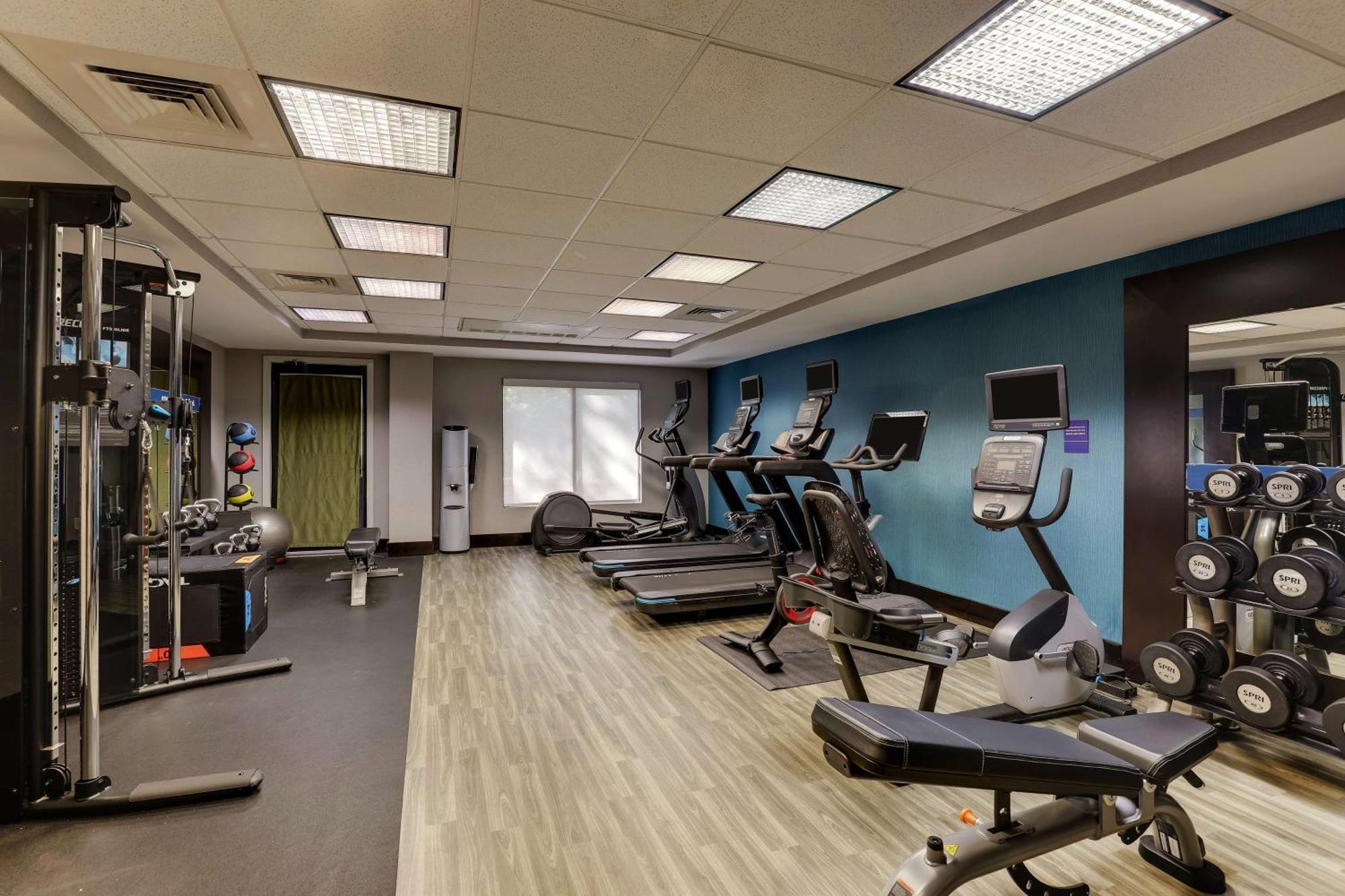 Hampton Inn Каммінґ Екстер'єр фото