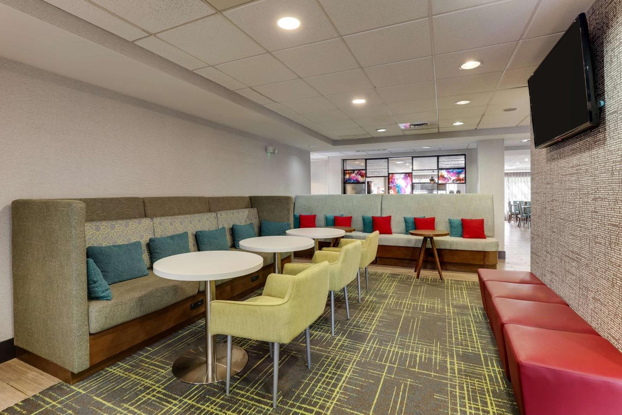 Hampton Inn Каммінґ Екстер'єр фото